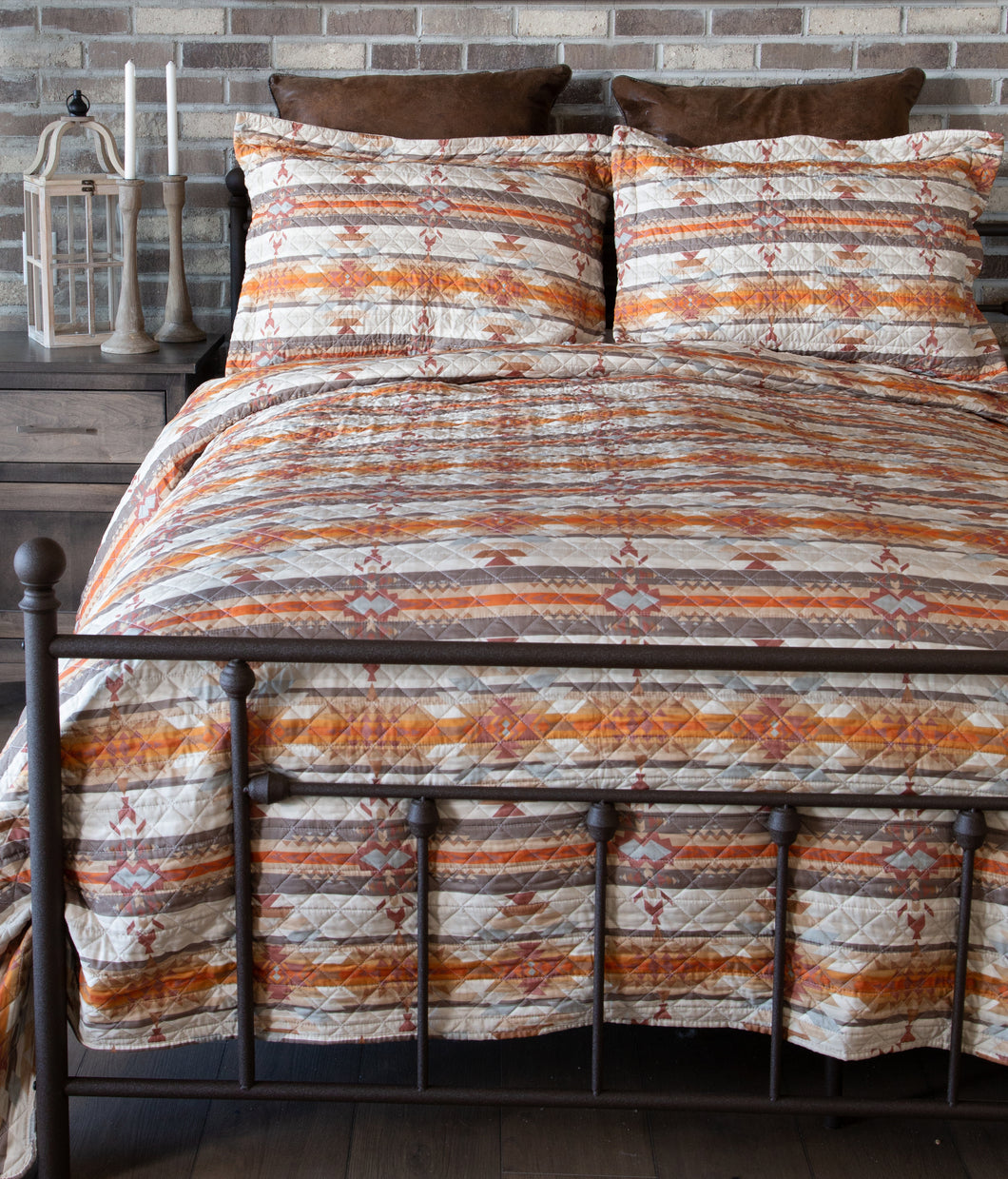 Carstens Amarillo Sunset Quilt Set (Twin/Queen/King)