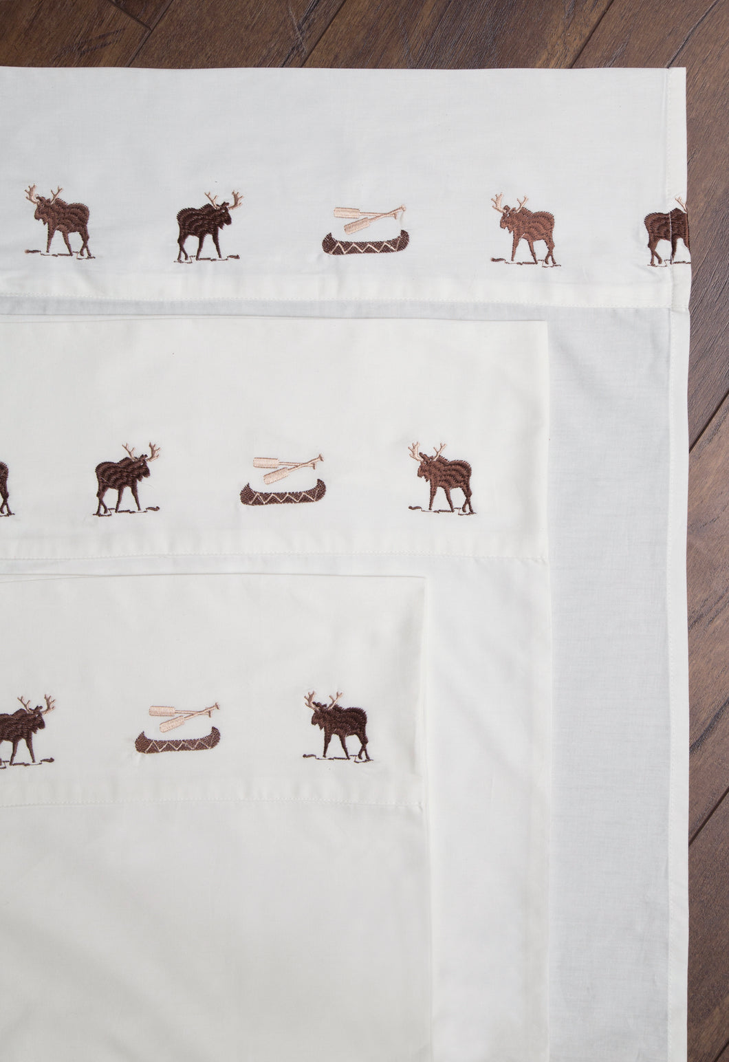 Carstens Embroidered Moose Rustic Sheet Set (Twin/Full/Queen/King)